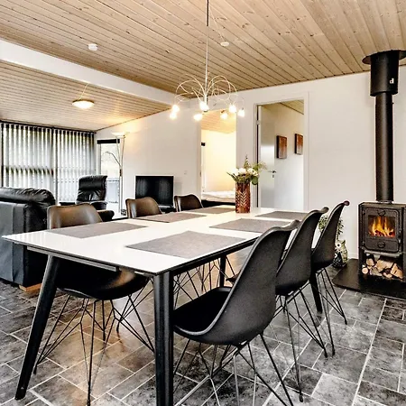 Casa vacanze 4 Star Holiday Home In Hals-By Traum *